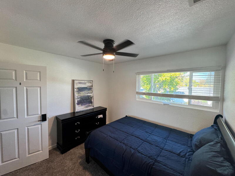 Sacramento Condo: 2445 Town Circle