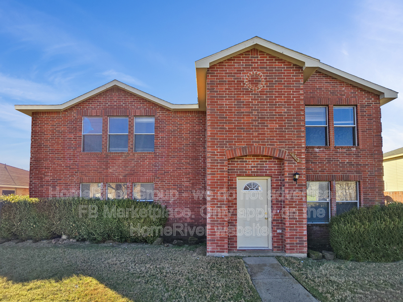 Cedar Hill House: 652 Lowe Dr