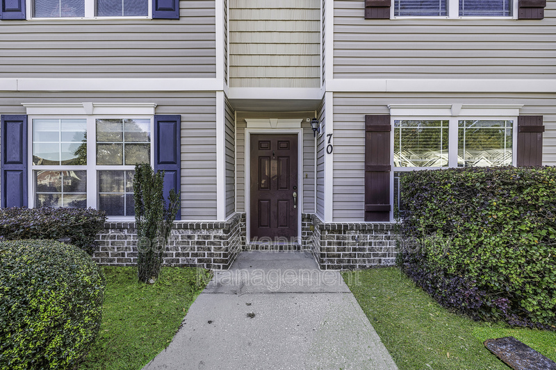 Savannah Townhome: 70 Winter Lake Circle