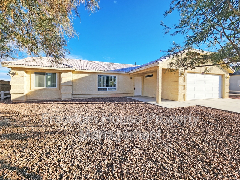 Pahrump House: 960 Lone Pine