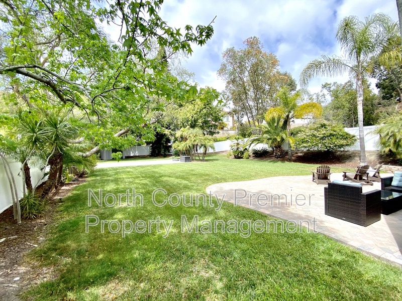 Carlsbad House: 2767 Southampton Road