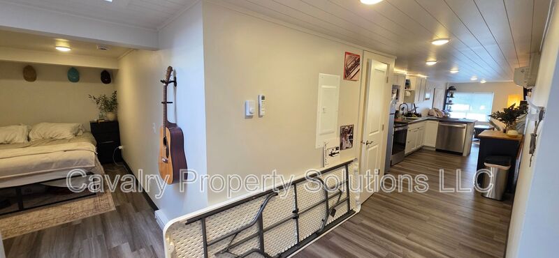 Duluth House: 3947 East Calvary Road