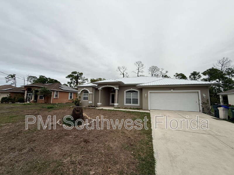 North Port House: 1538 Urmey Ln