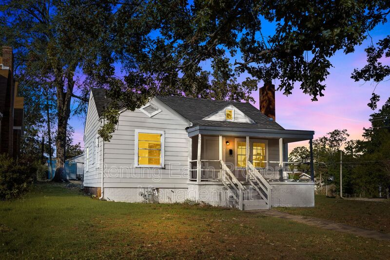 Birmingham House: 1540 42nd St Ensley