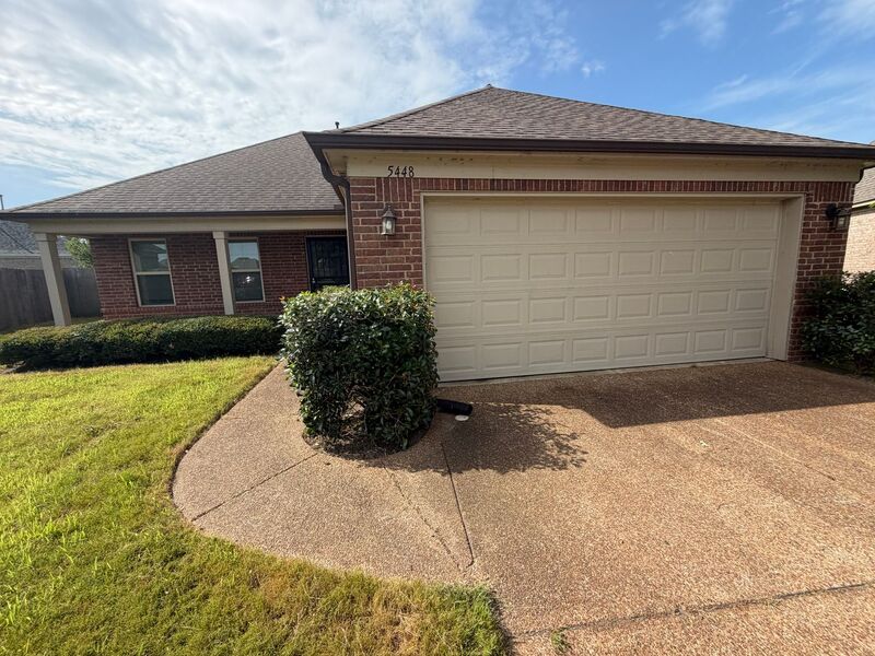 Walls House: 5448 Mallard Park Blvd