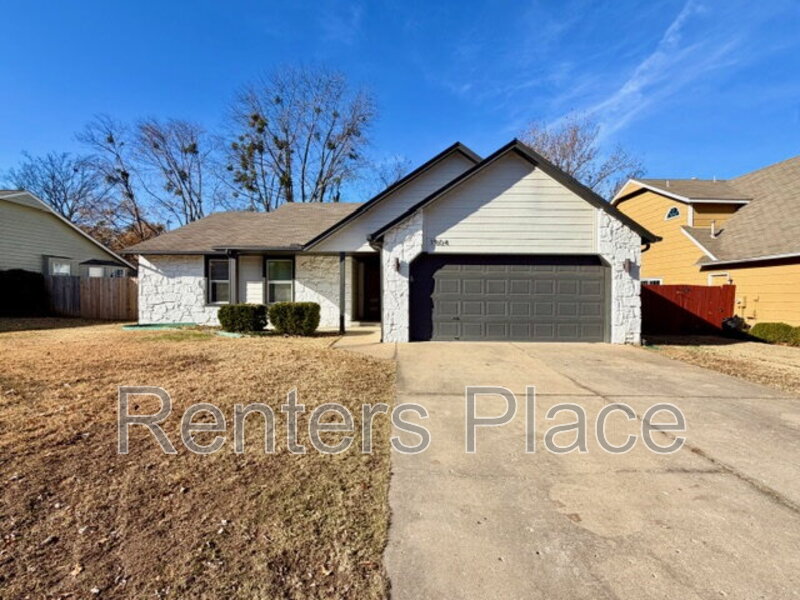 Broken Arrow House: 1804 South Gardenia Avenue