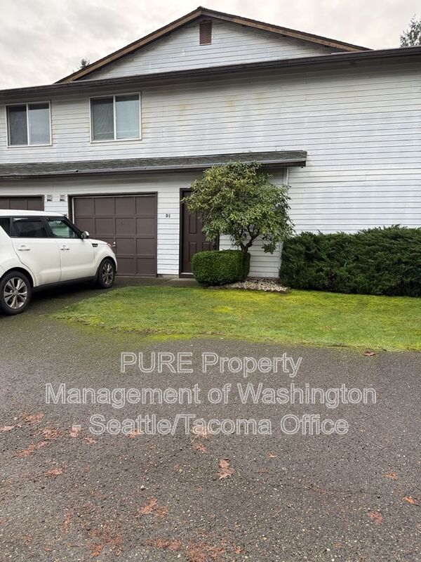 Auburn House: 717 F PL NE