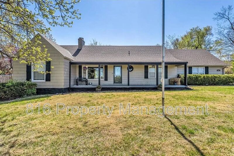 Kansas City House: 9501 Wornall Rd