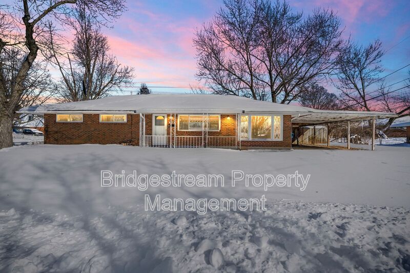 Huber Heights House: 5912 Bavaria Pl