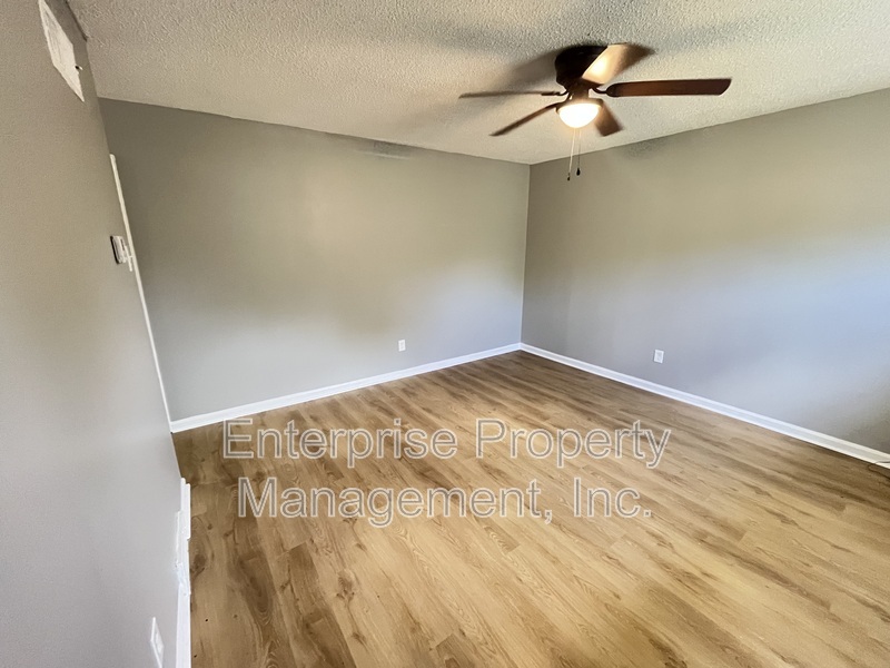 Photo 2 of 5362 Beaverton Dr