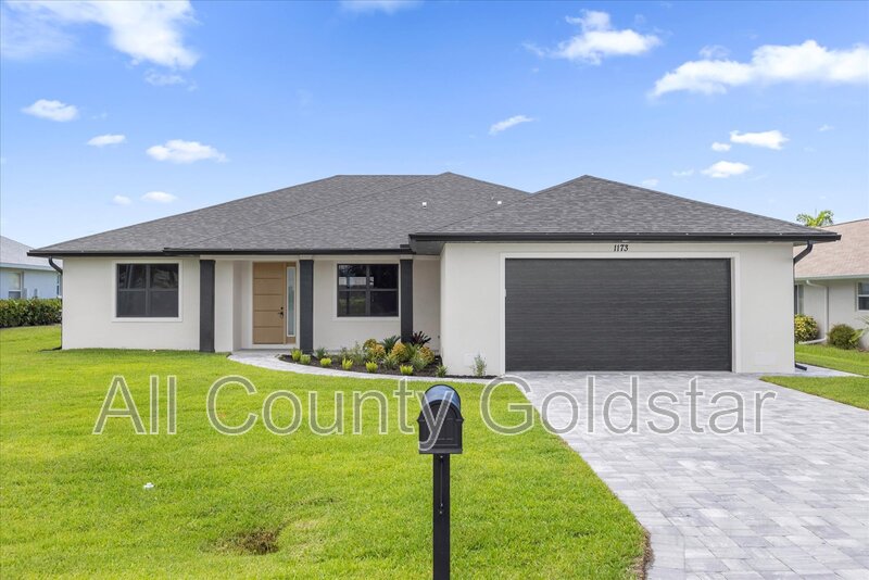 Rotonda West House: 1173 Rotonda Cir