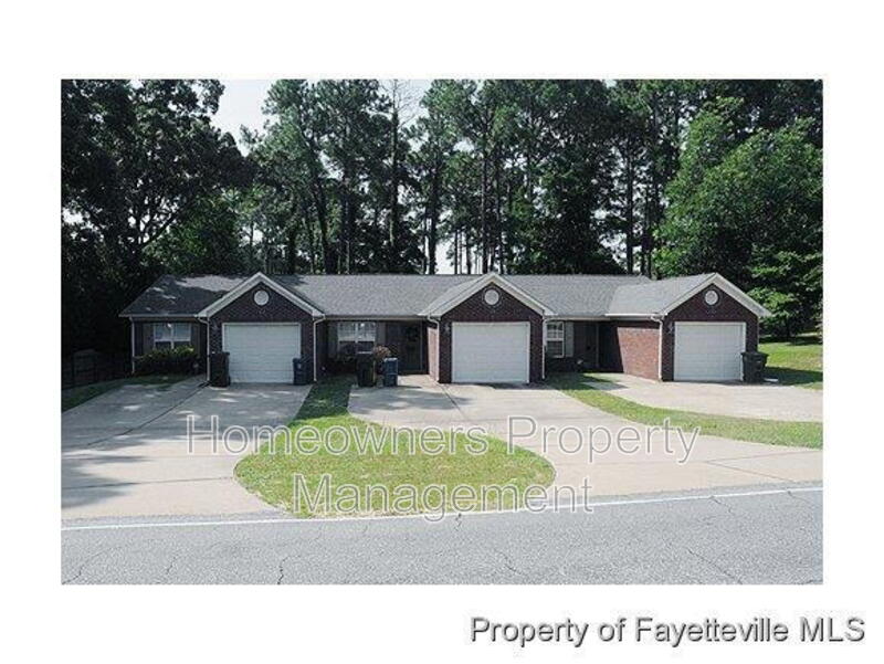 Fayetteville Condo: 522 Longview Dr