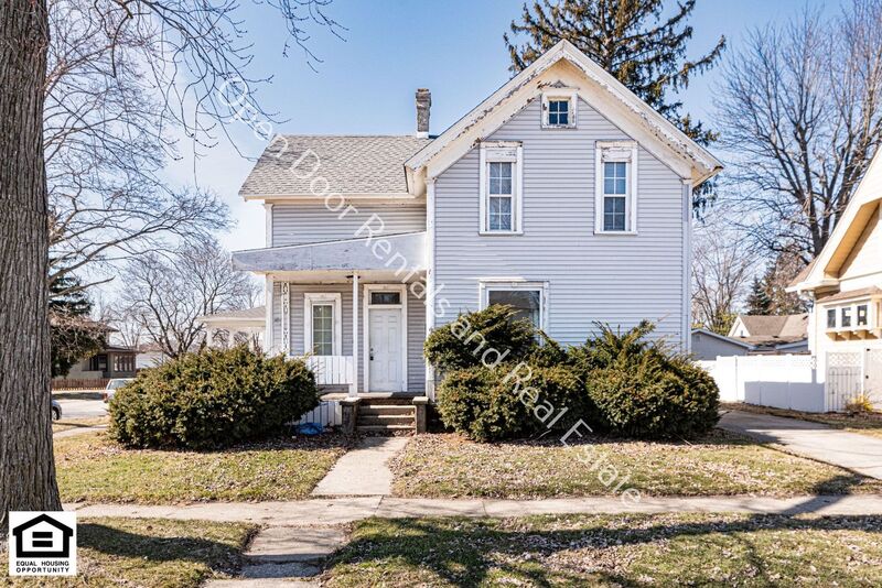 Auburn Condo: 603 N Van Buren St.