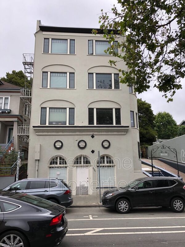 Oakland House: 4018 Broadway