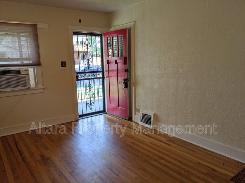 Denver House: 1824 South Franklin Street