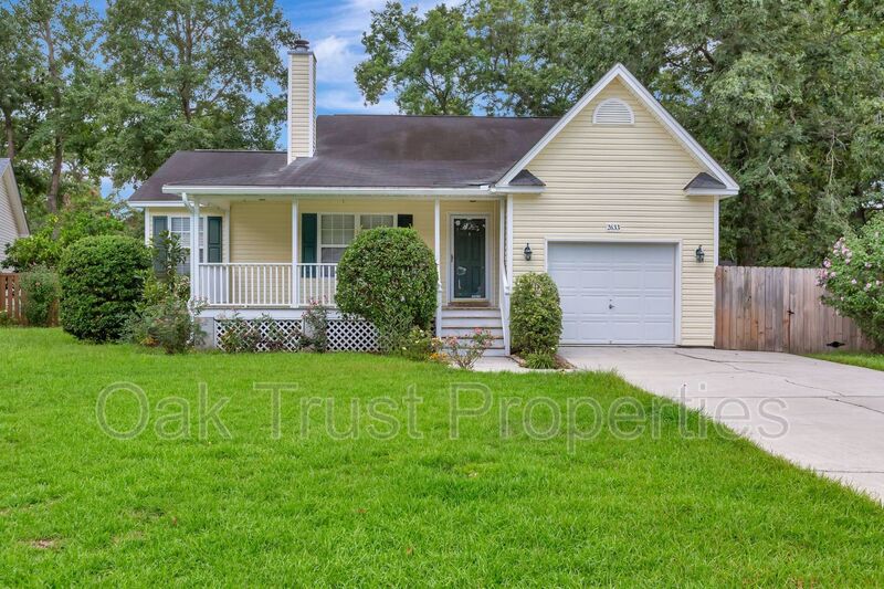 Charleston House: 2633 Lani Court