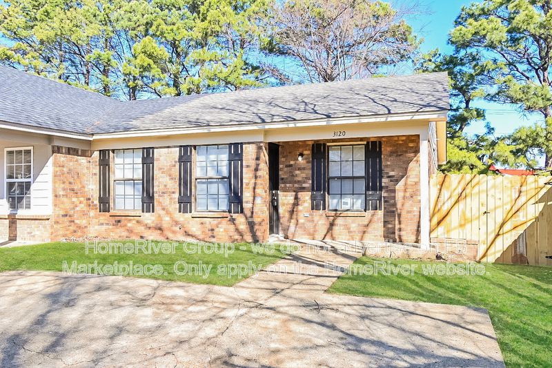 Horn Lake House: 3120 Edenshire Ln