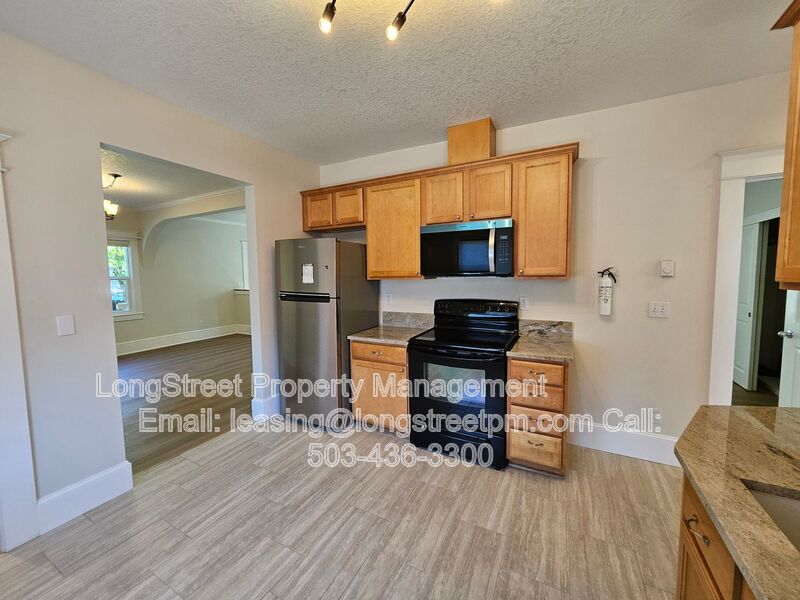 Portland House: 1749 SE 46th Ave
