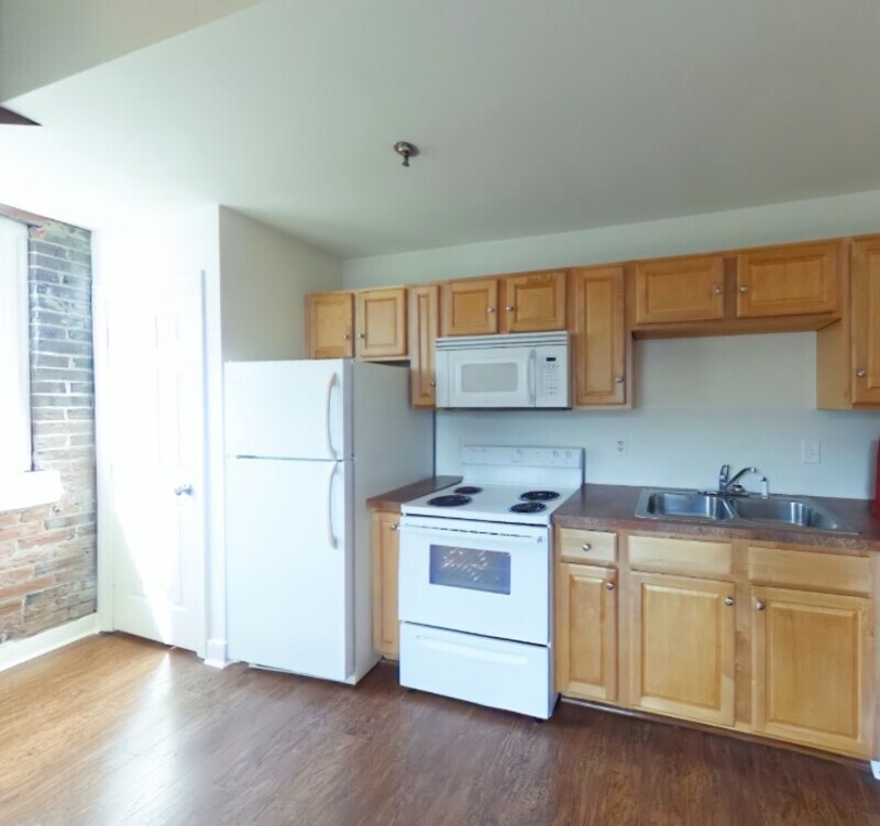 Richmond Condo: 302 Goshen Street