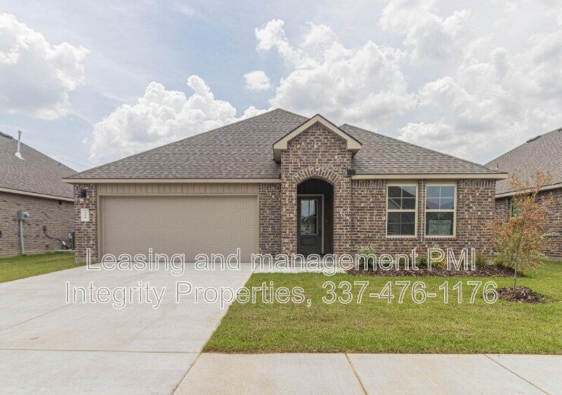 Maurice House: 136 Romain Picard Dr