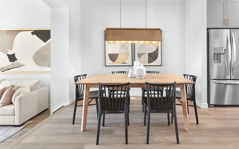 Edmonton House: 6034 Edmonds Place NW