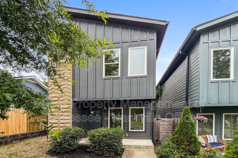 Nashville House: 1905 A 15th Avenue N