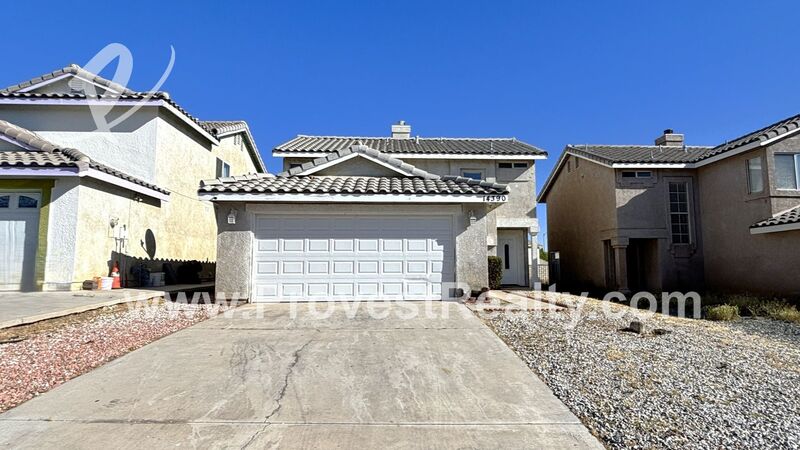 Victorville House: 14390 Huntridge Dr