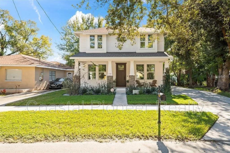 Tampa House: 1738 W Spruce St