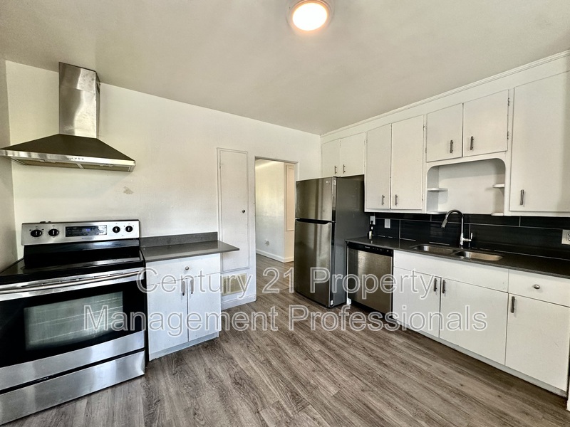 Edmonton House: 11134 116 Street NW
