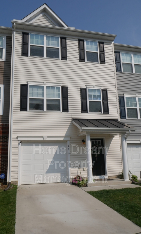 Fredericksburg House: 2517 Drake Lane