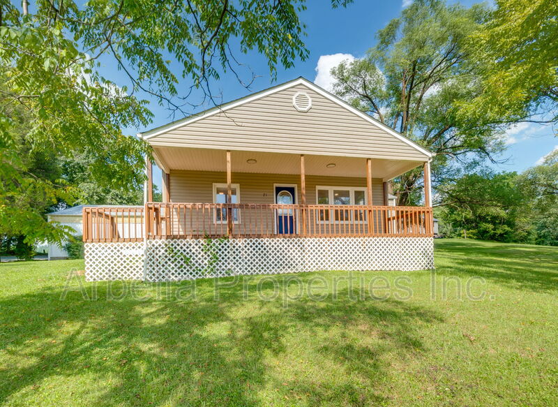 Bristol Condo: 2637 Highway 11 W