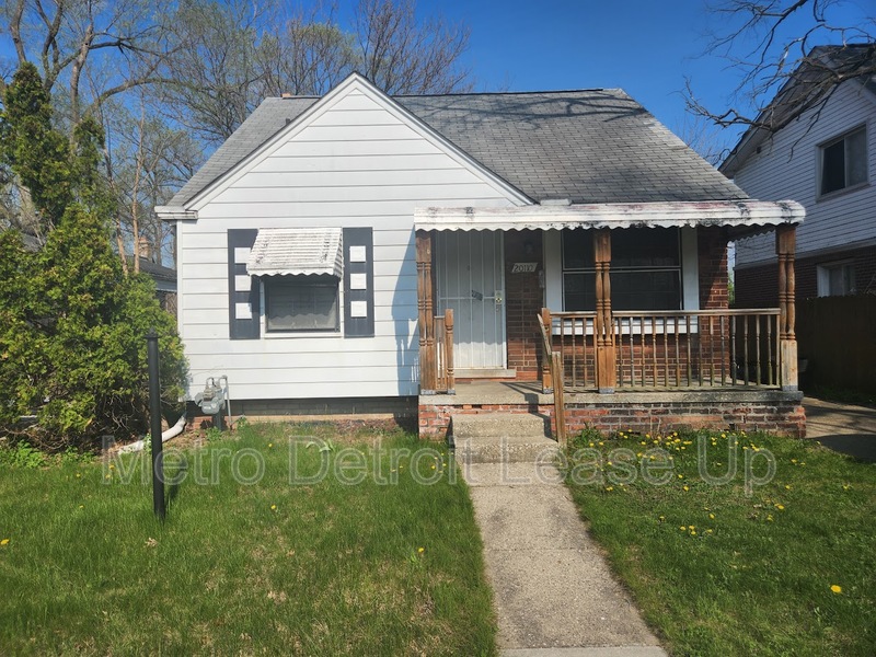Detroit House: 20110 Northlawn Street