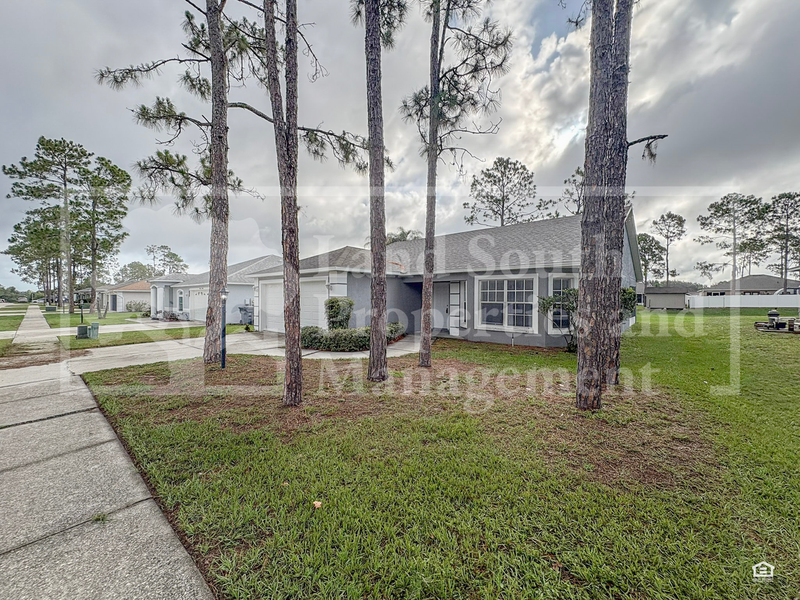 Lakeland House: 7823 Sugar Pine Blvd.