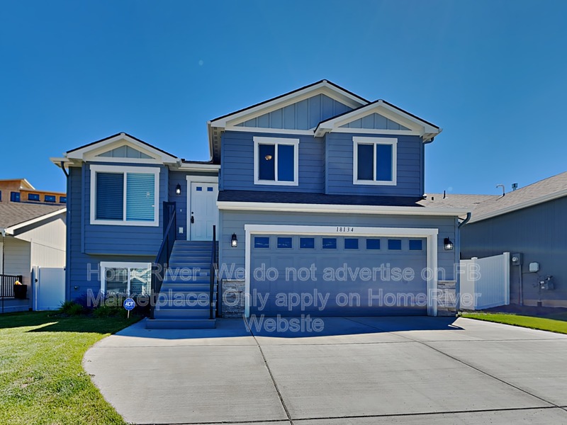 Greenacres House: 18134 E Selkirk Estates Rd