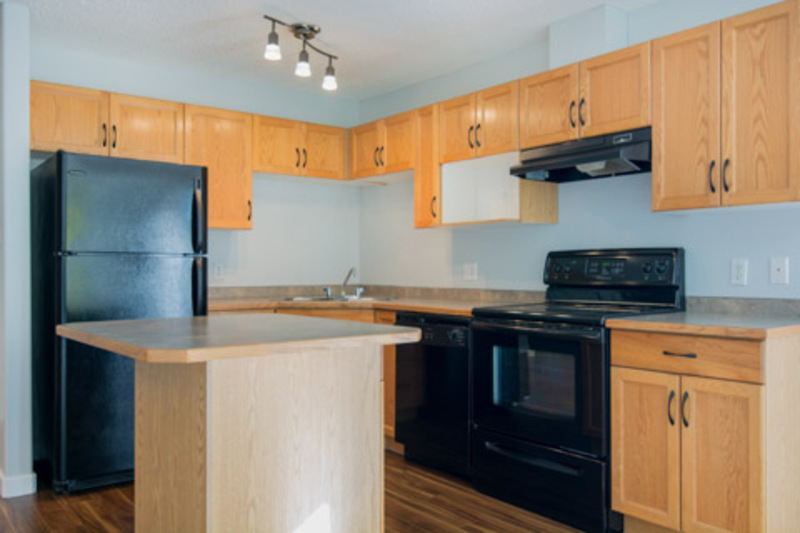 Edmonton House: 116 - 2305 35A Avenue Northwest