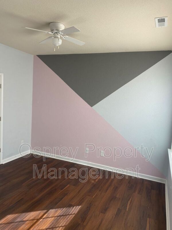 ADORABLE 3 BED/ 2.5 BATH WITH OPEN CONCEPT KITCHEN RENT SPECIAL HALF OFF IF MOVE IN BY 12/15 - Photo 18