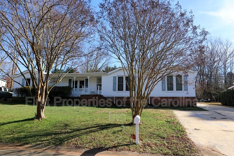 Lake Wylie House: 1148 Southwood Drive