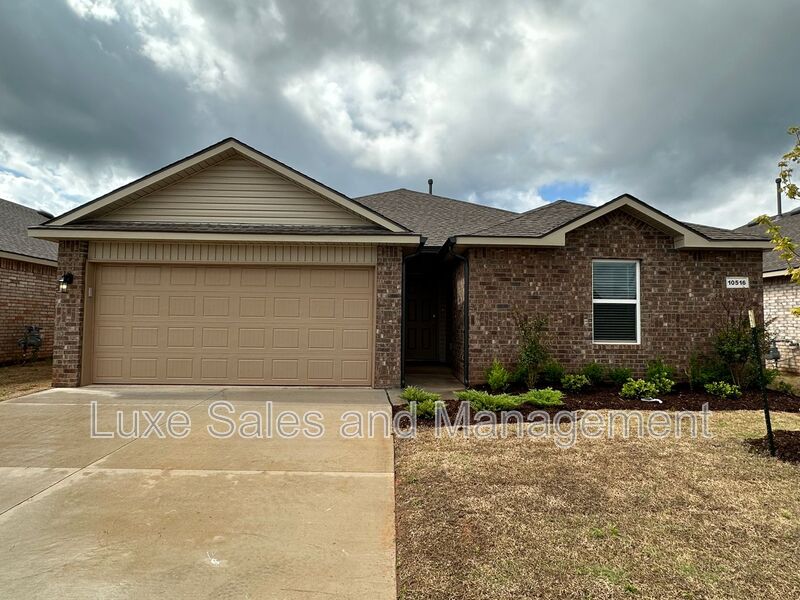 Mustang House: 10516 SW 41st Place