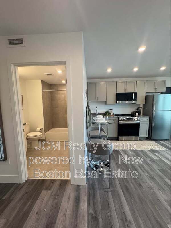 Lynn Condo: 585 Essex Street