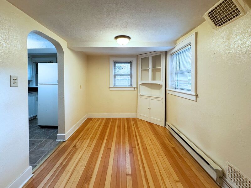 Eugene Condo: 361 West Broadway