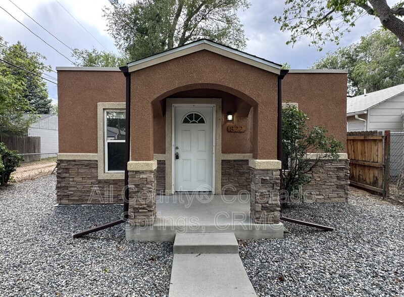 Colorado Springs House: 822 S Logan Avenue