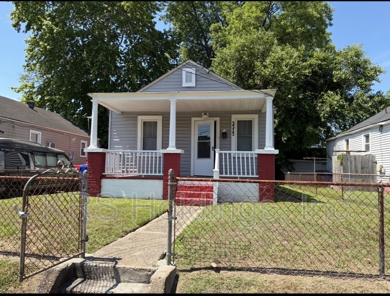 Newport News House: 3313 Williams Street