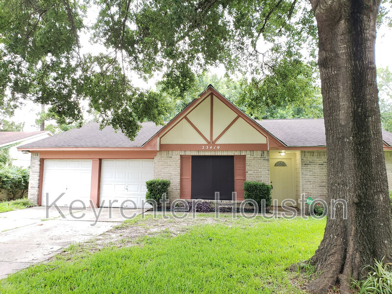 Spring House: 23419 Verngate Dr