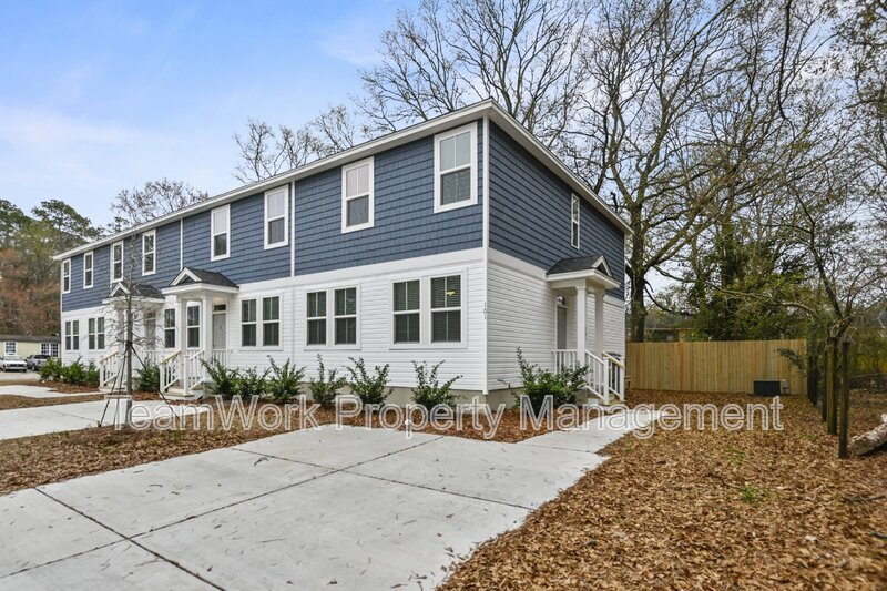 Summerville Condo: 101 Langley Drive