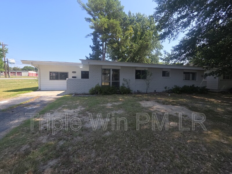 Jacksonville House: 1516 Gregory St