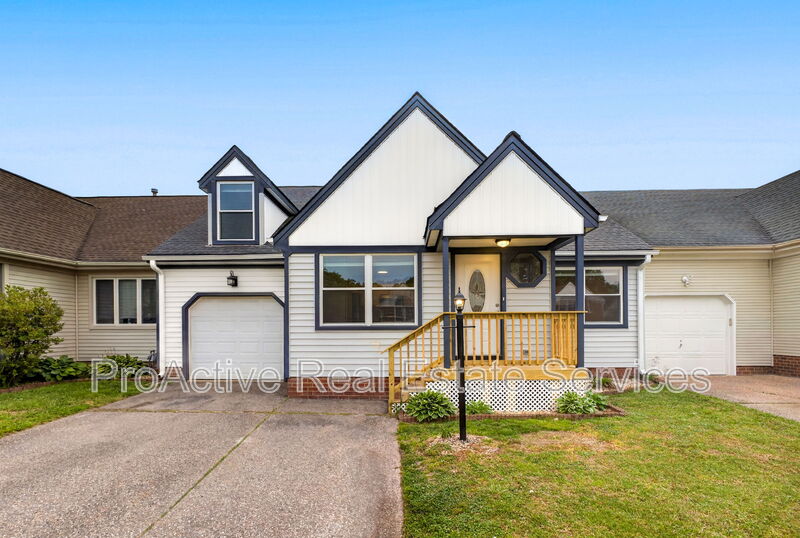 Chesapeake Townhome: 3400 Cricket Hollow Lane