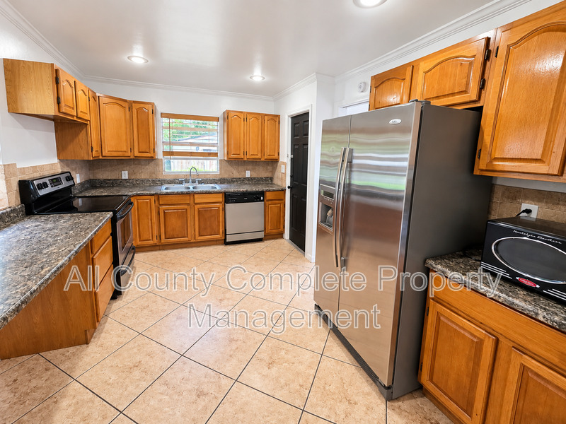 Main Rental Photo 12
