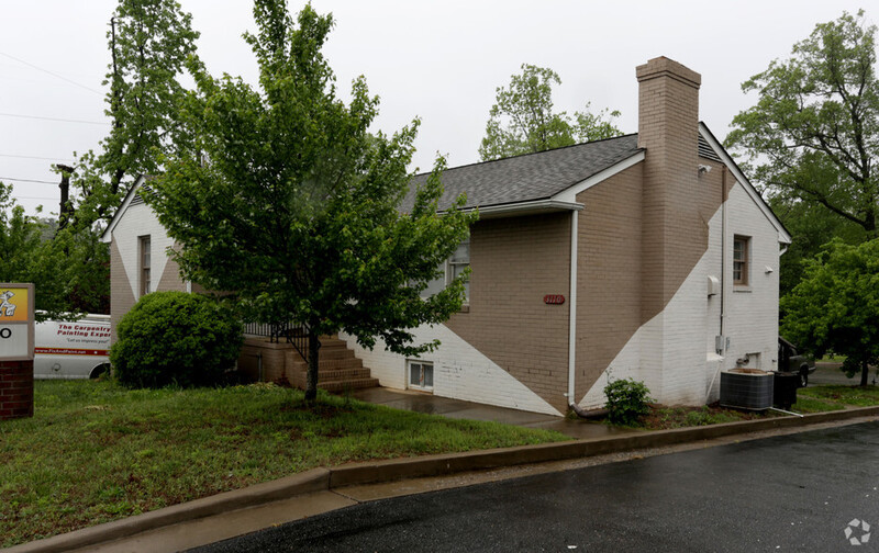 Request a Viewing for 3110 N. Parham Rd 1, 3110 N. Parham Rd. Lower level Tenant Turner