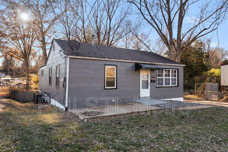 Jennings House: 2546 Main Street