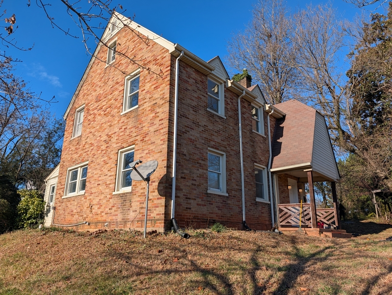 Lynchburg House: 330 Stafford Street